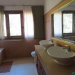 M_Bathroom.jpg M_Bathroom.jpg