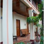 G_SideWalking.jpg G_SideWalking.jpg